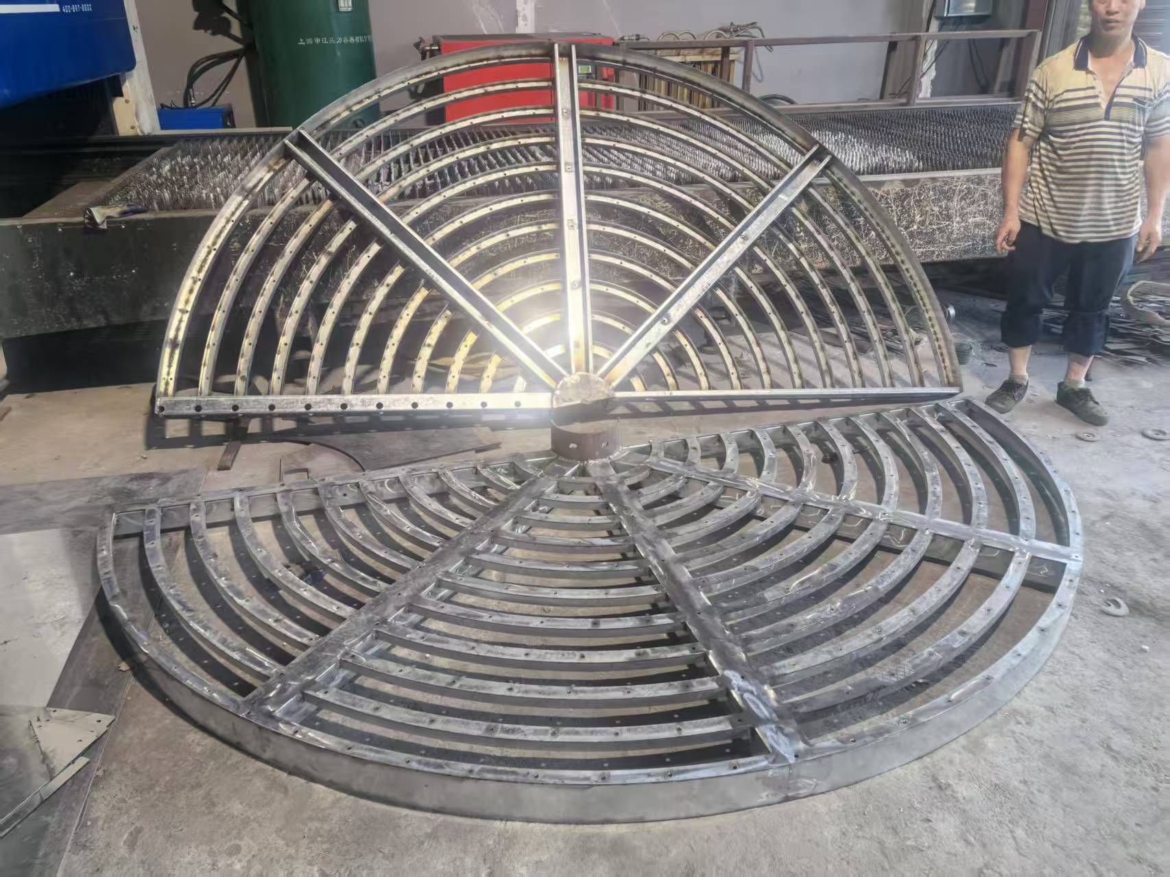 四川營山中醫(yī)院景觀亮化燈具案例(圖2) 四川營山中醫(yī)院景觀亮化燈具案例(圖2)